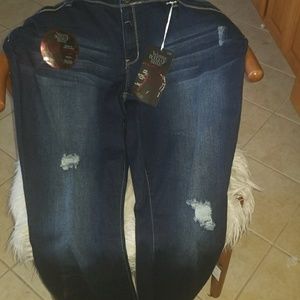 Distressed Betta Butt Jeans